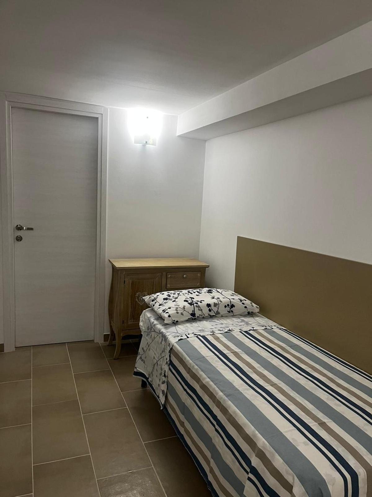 Perla Bianca Villa Marina di Lizzano Buitenkant foto